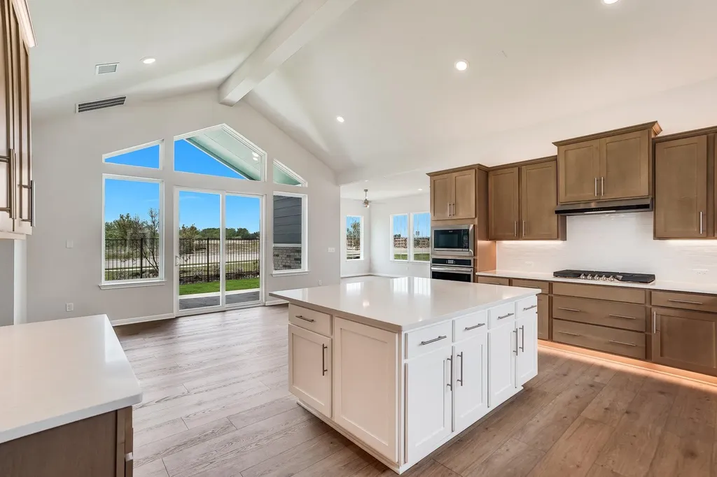 8616 Dongan Drive Austin TX 78744