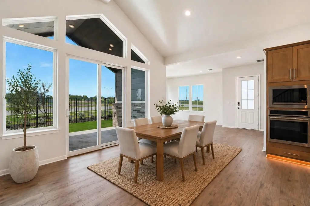 8616 Dongan Drive Austin TX 78744