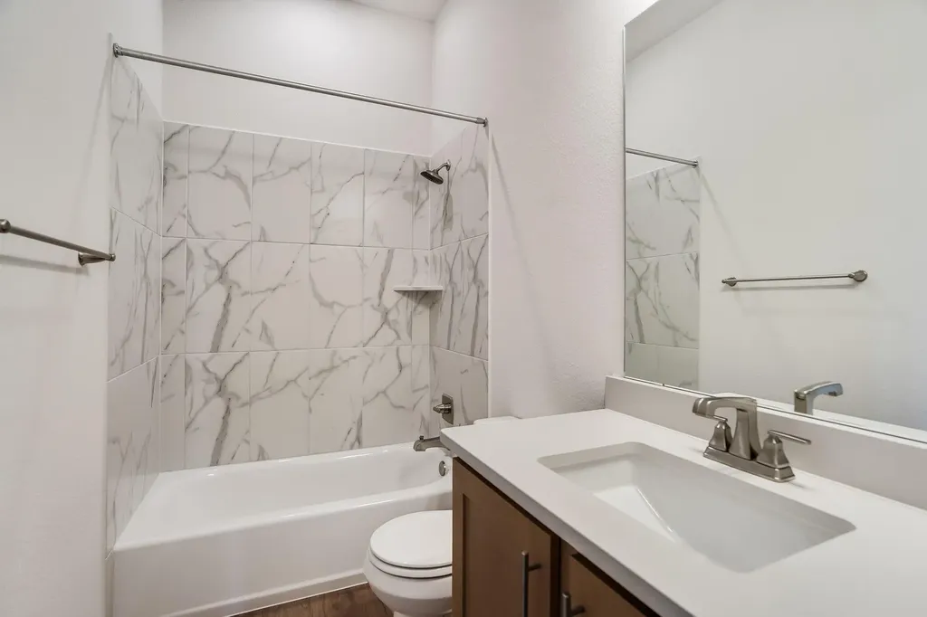 8616 Dongan Drive Austin TX 78744