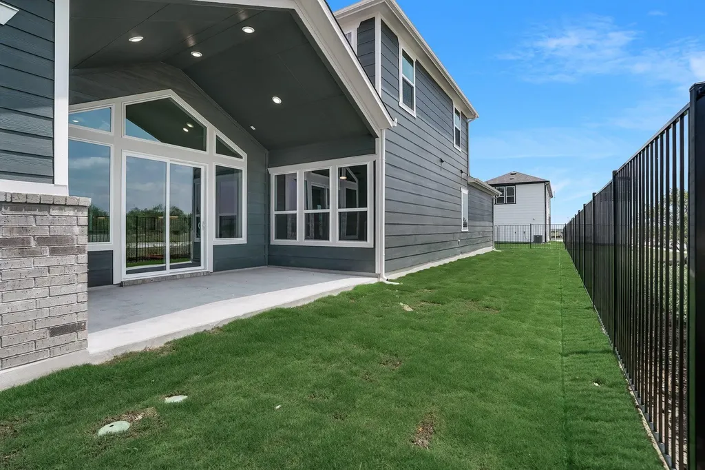 8616 Dongan Drive Austin TX 78744