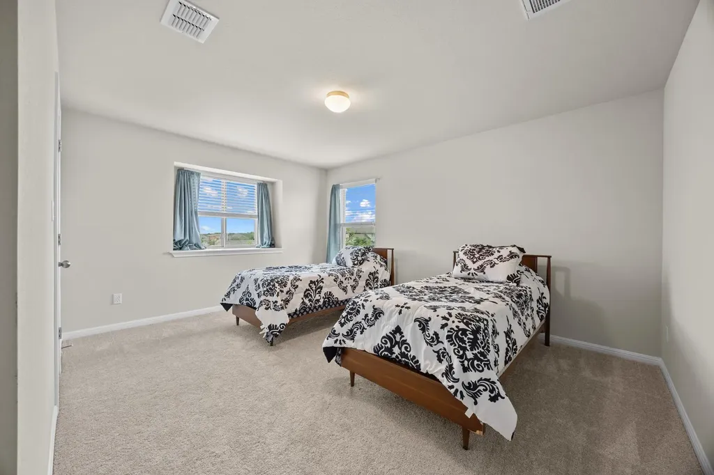 558 Nautical Loop Kyle TX 78640