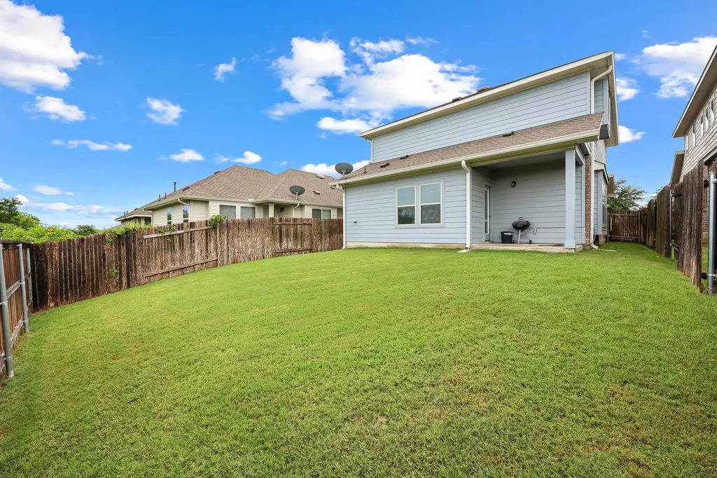 558 Nautical Loop Kyle TX 78640