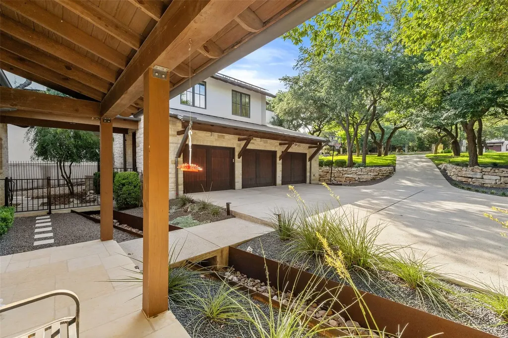 3413 Bunny Run Austin TX 78746