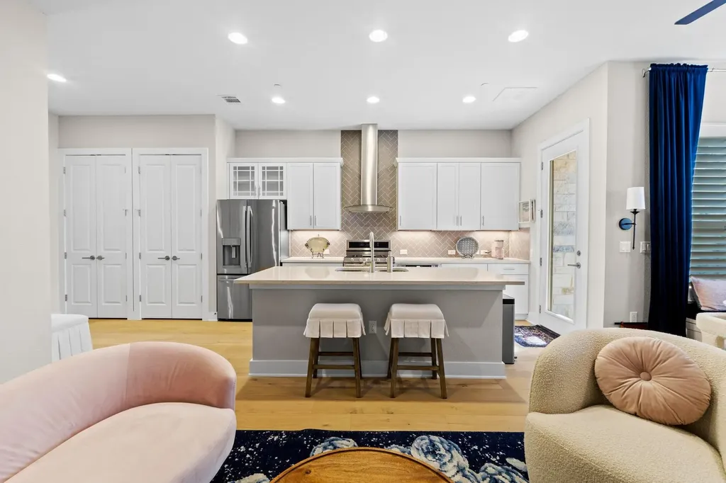 4323 Spicewood Springs Road Austin TX 78759