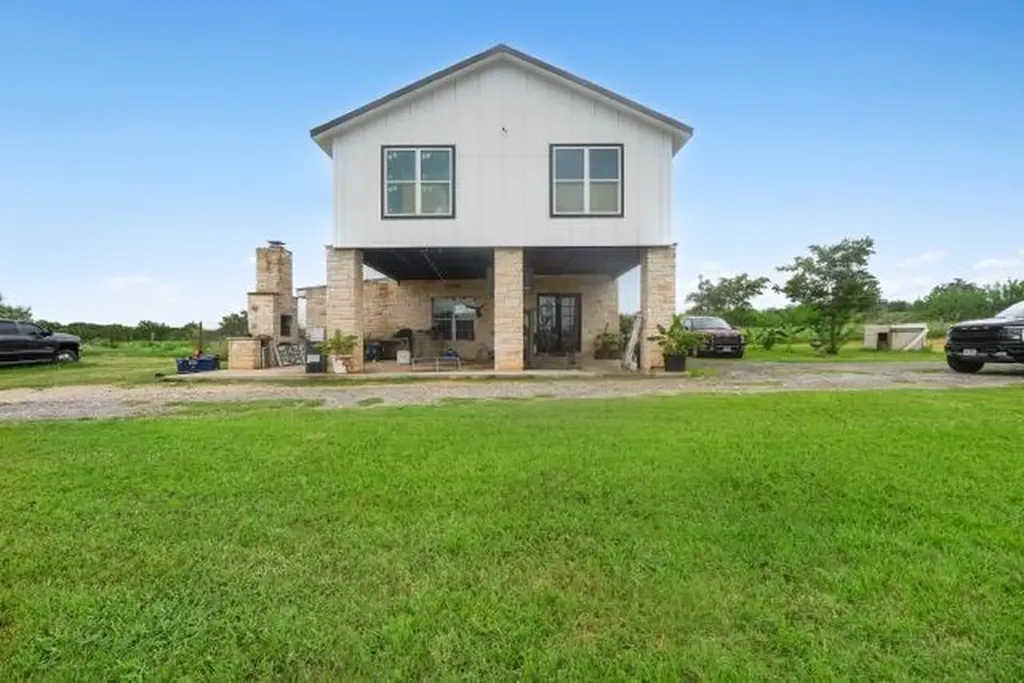 1228 Fm 969 Bastrop TX 78602