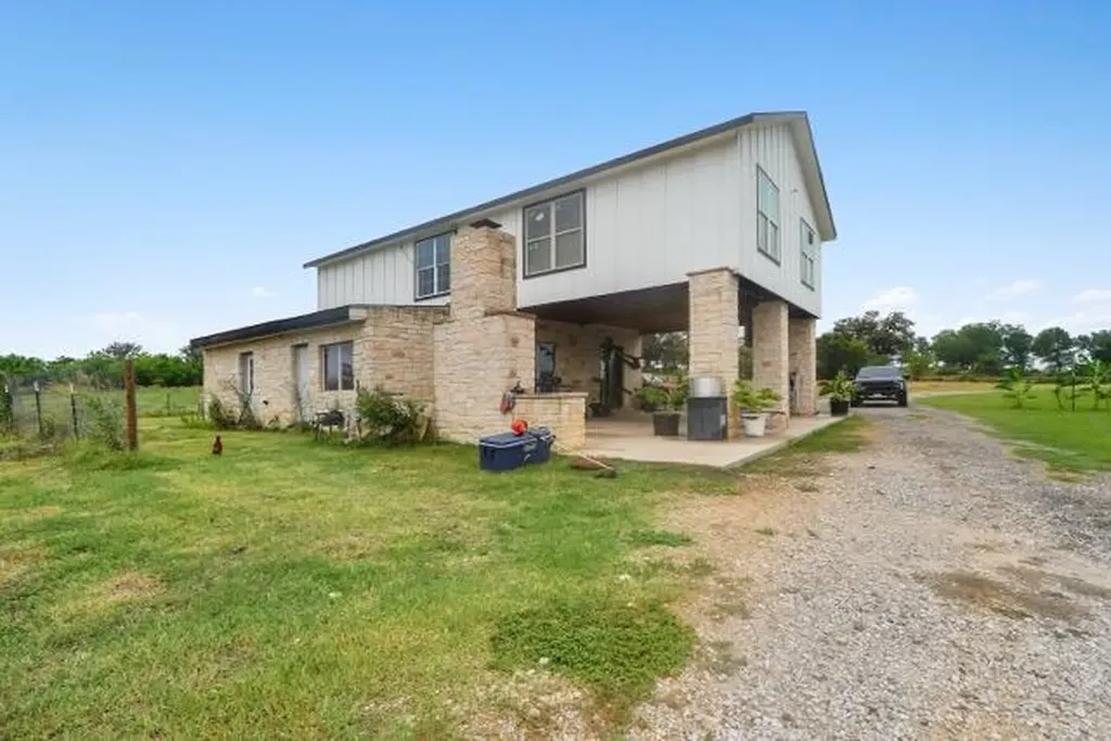 1228 Fm 969 Bastrop TX 78602