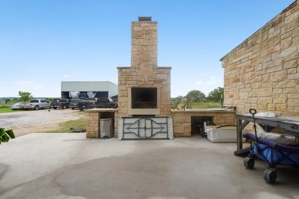 1228 Fm 969 Bastrop TX 78602