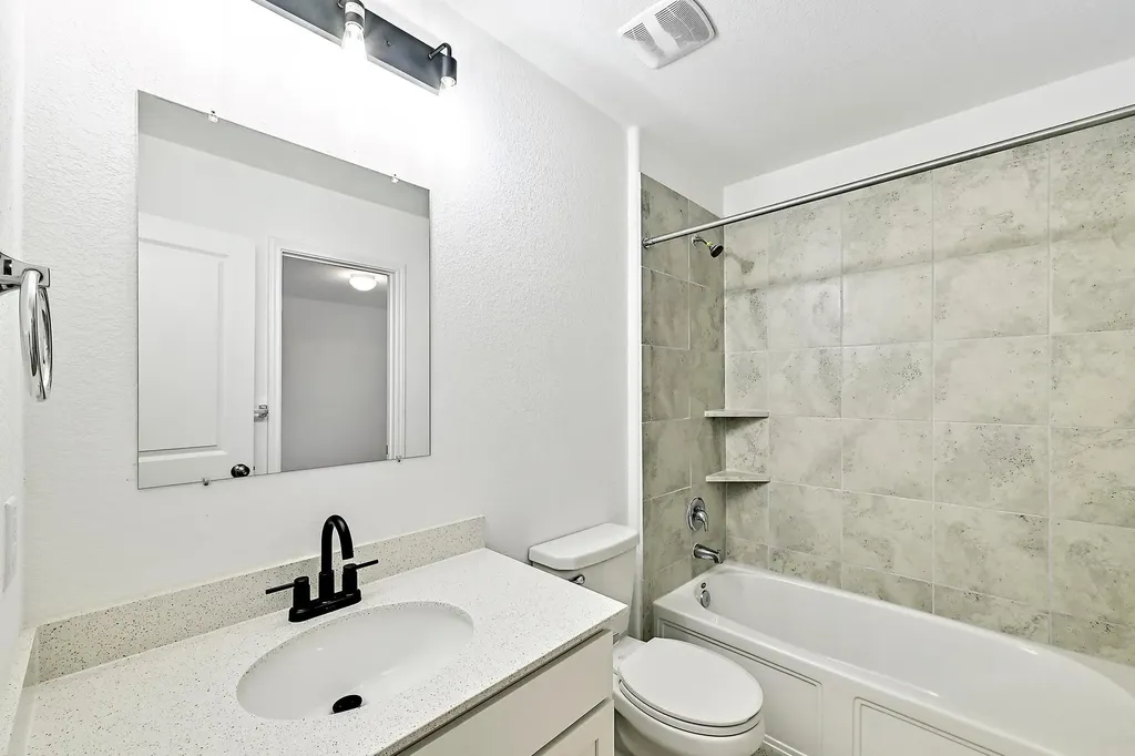 22809 Agave Grove Drive Lago Vista TX 78645