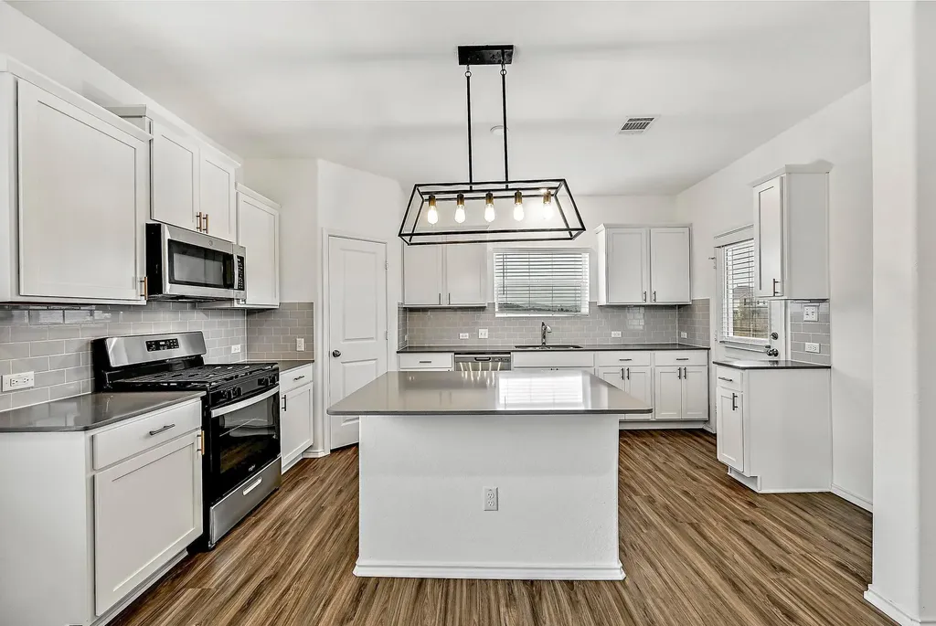 22809 Agave Grove Drive Lago Vista TX 78645