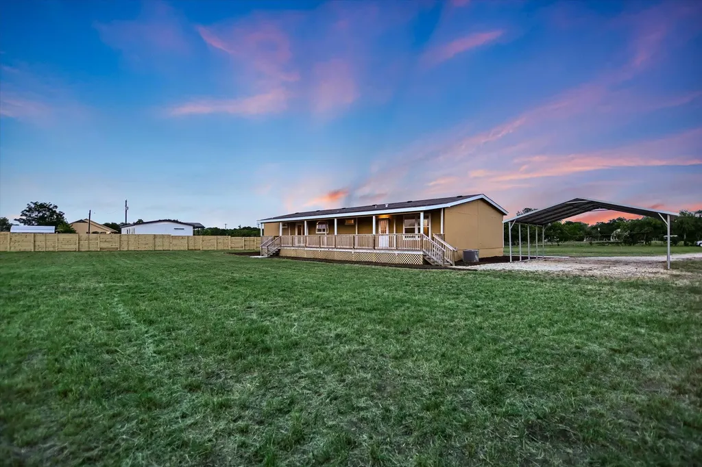 202 Lazy River Lane Elgin TX 78621