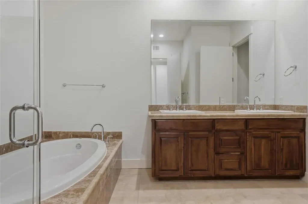 1101 Ivean Pearson Road Lago Vista TX 78645
