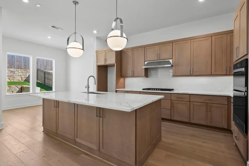 201 Ensberg Lane Liberty Hill TX 78642