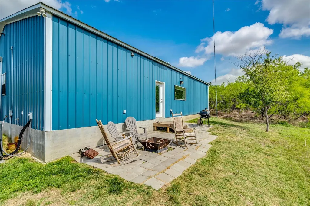 4001 Barth Road Lockhart TX 78644
