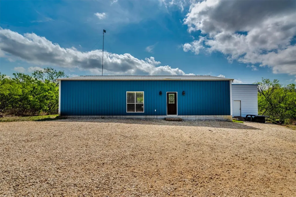 4001 Barth Road Lockhart TX 78644