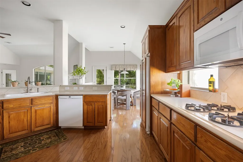 7220 Fabion Drive Austin TX 78759