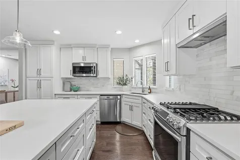 7413 Lakewood Drive Austin TX 78750