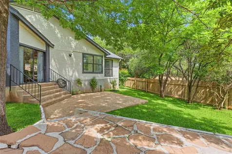 7413 Lakewood Drive Austin TX 78750