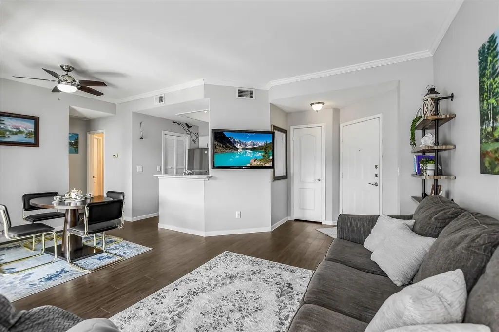 6000 Shepherd Mountain Cove Austin TX 78730