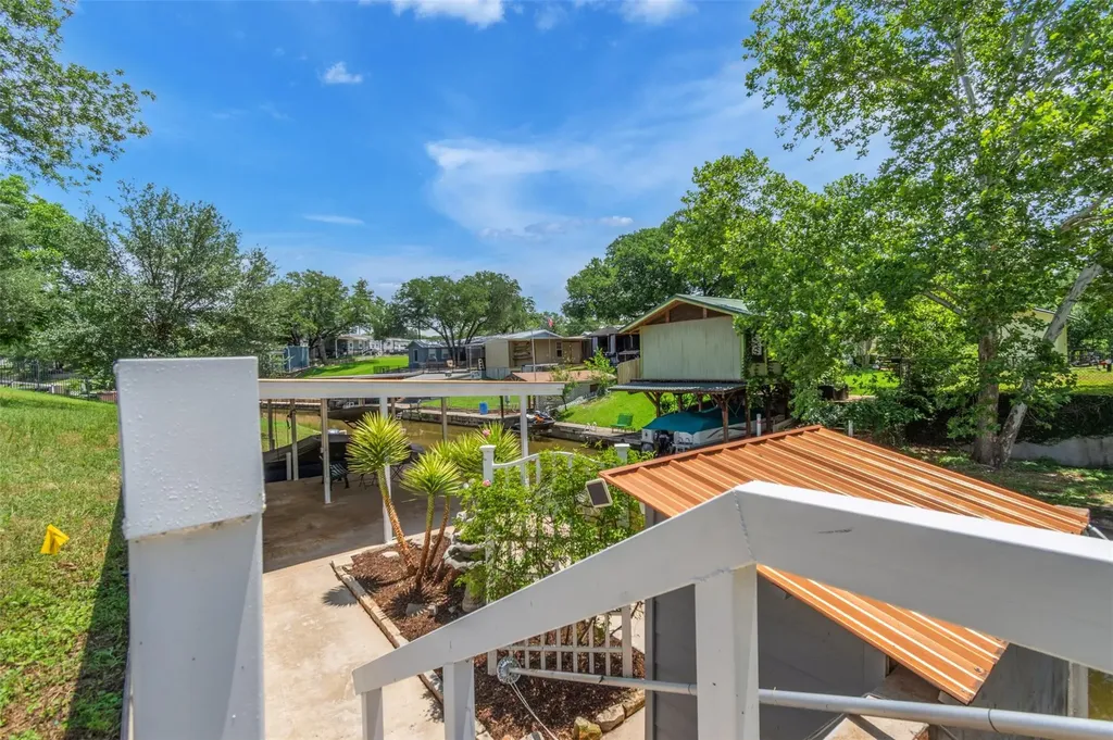 221 County Road 136c Kingsland TX 78639