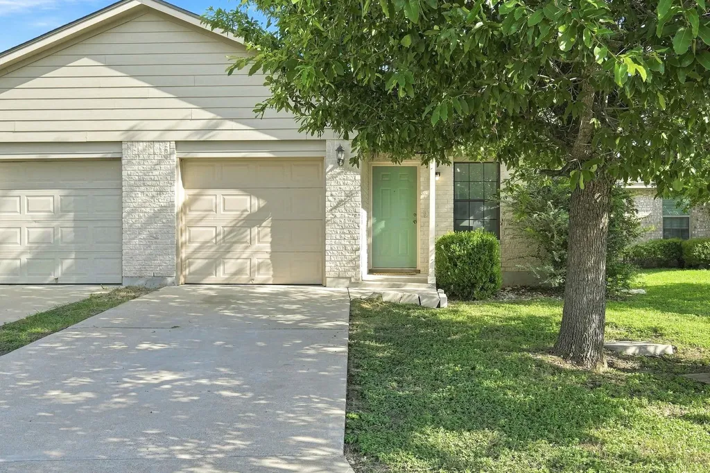 1017 Drovers Cove Georgetown TX 78626