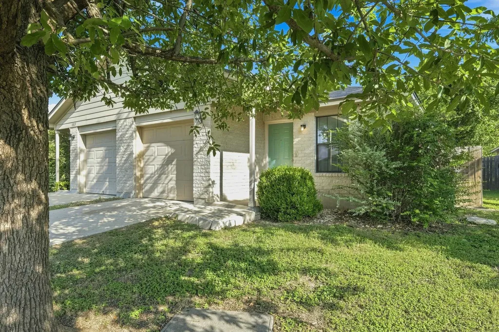 1017 Drovers Cove Georgetown TX 78626