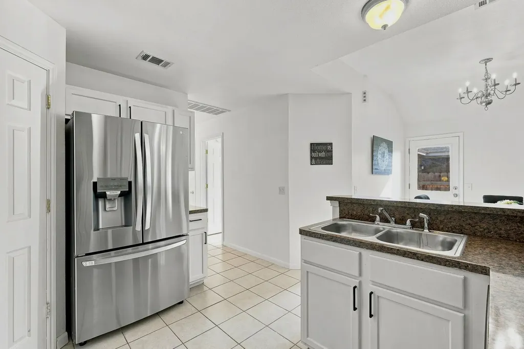1017 Drovers Cove Georgetown TX 78626