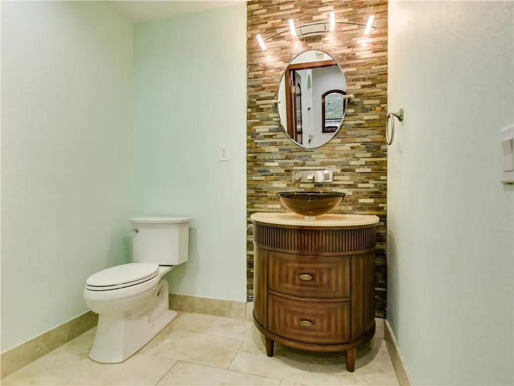 17904 Crystal Cove Jonestown TX 78645