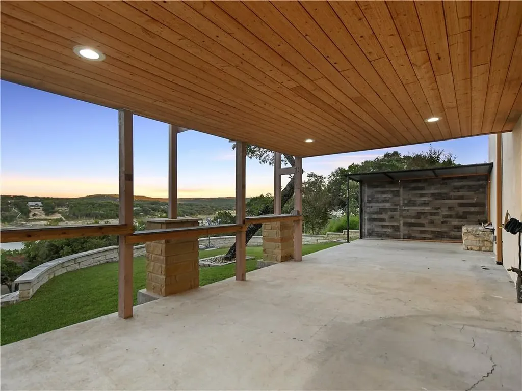 17904 Crystal Cove Jonestown TX 78645