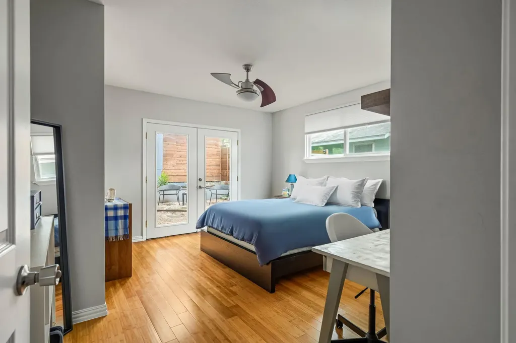 2202 Garden Street Austin TX 78702