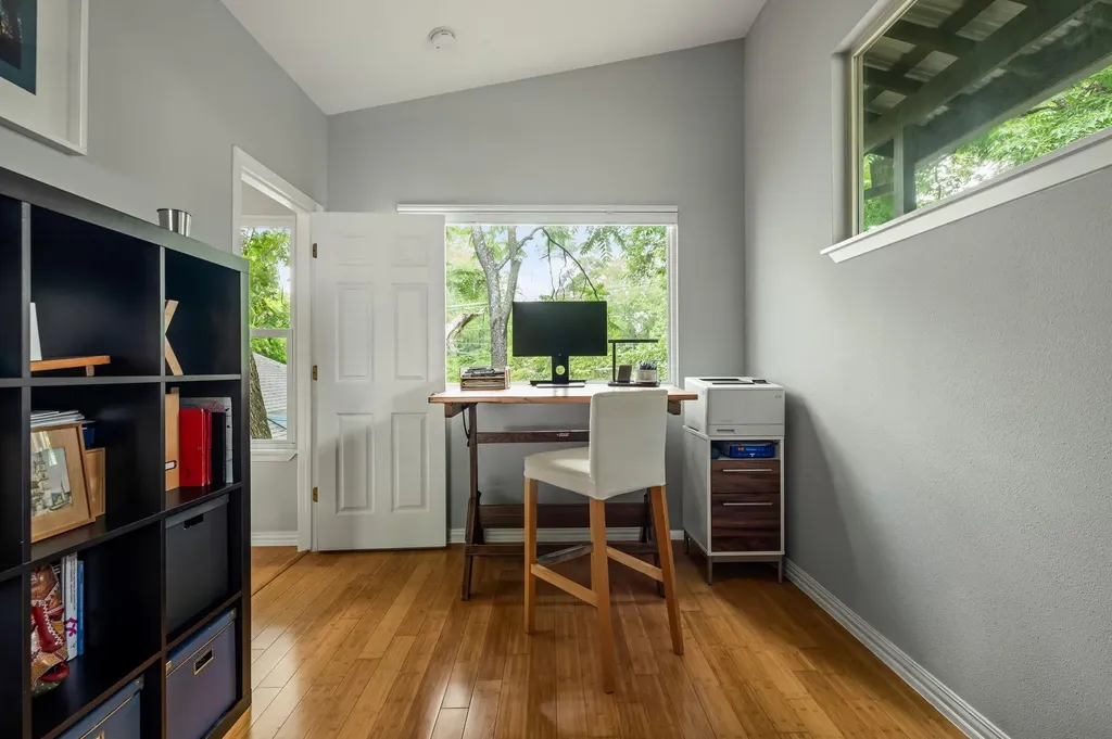 2202 Garden Street Austin TX 78702