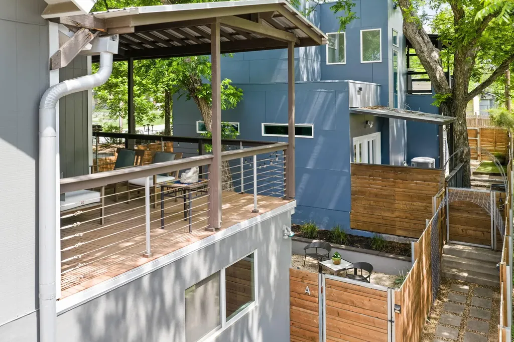2202 Garden Street Austin TX 78702