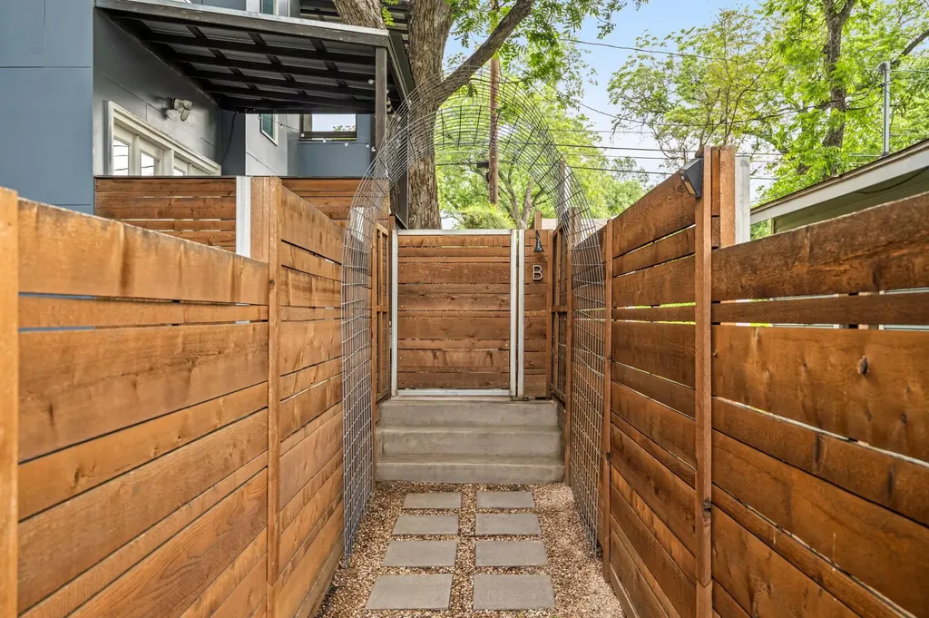 2202 Garden Street Austin TX 78702