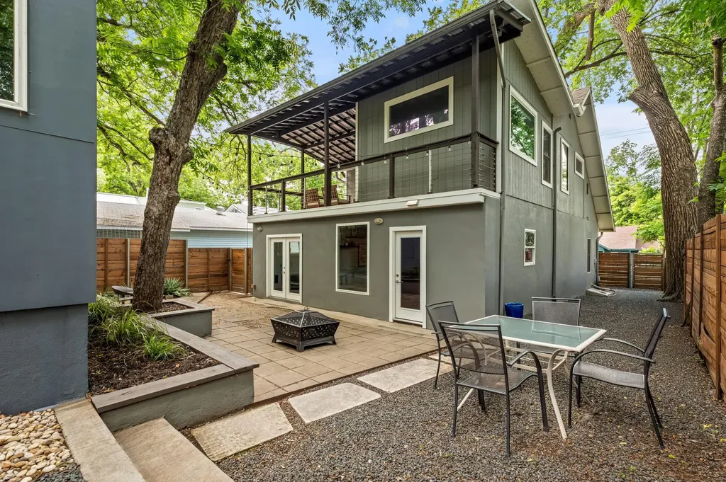 2202 Garden Street Austin TX 78702