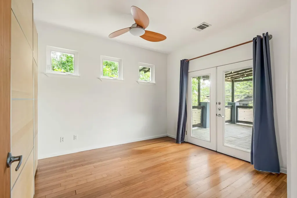 2202 Garden Street Austin TX 78702