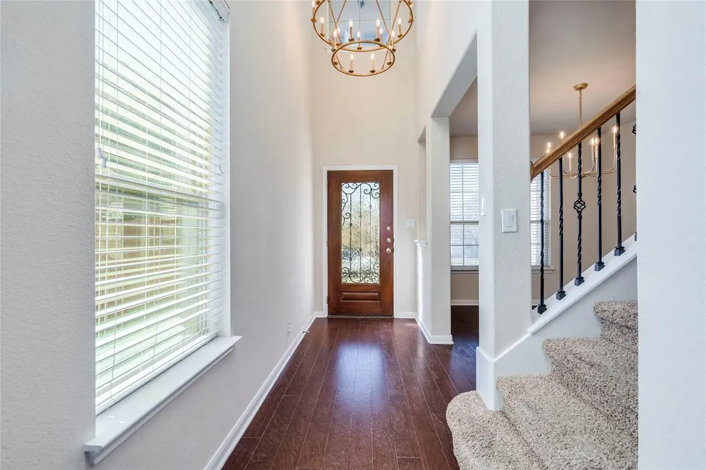 17708 Linkhill Drive Dripping Springs TX 78620
