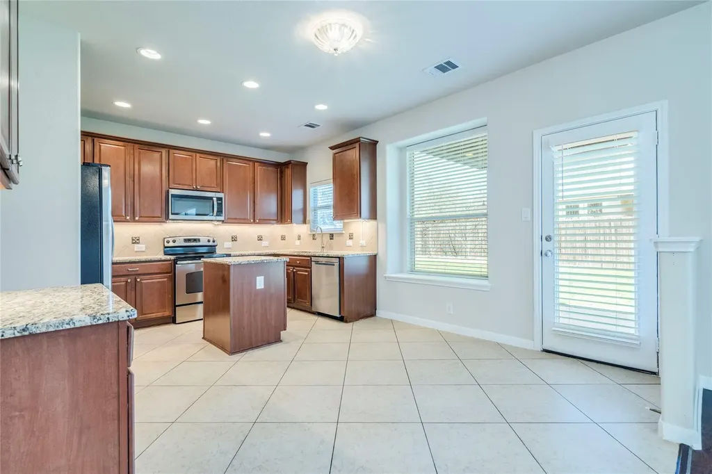 17708 Linkhill Drive Dripping Springs TX 78620