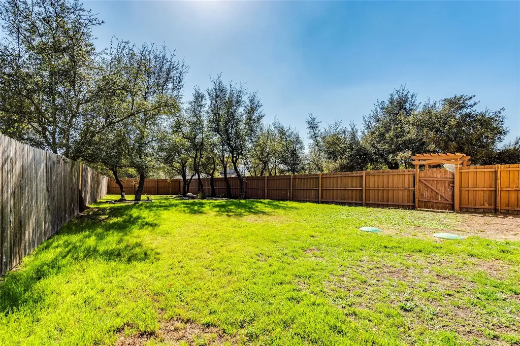 17708 Linkhill Drive Dripping Springs TX 78620