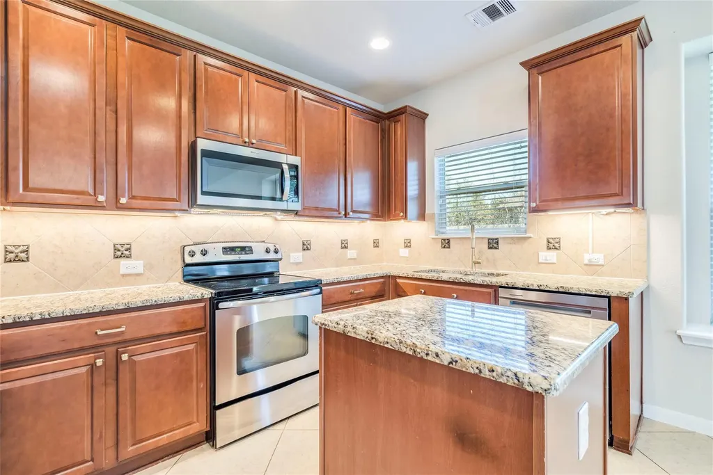 17708 Linkhill Drive Dripping Springs TX 78620