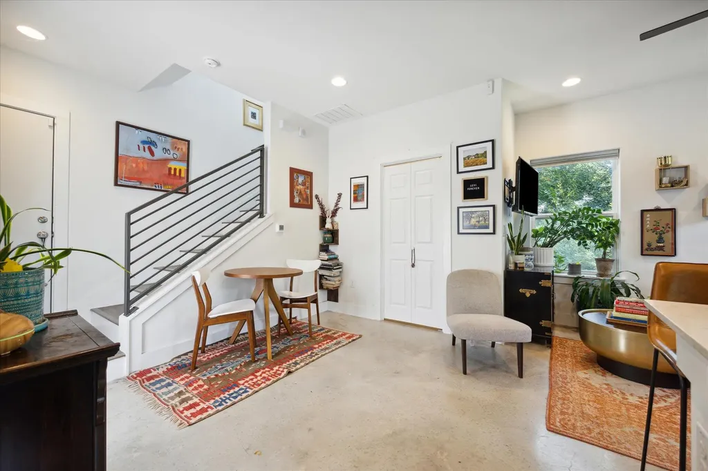 5006 Baker Street Austin TX 78721