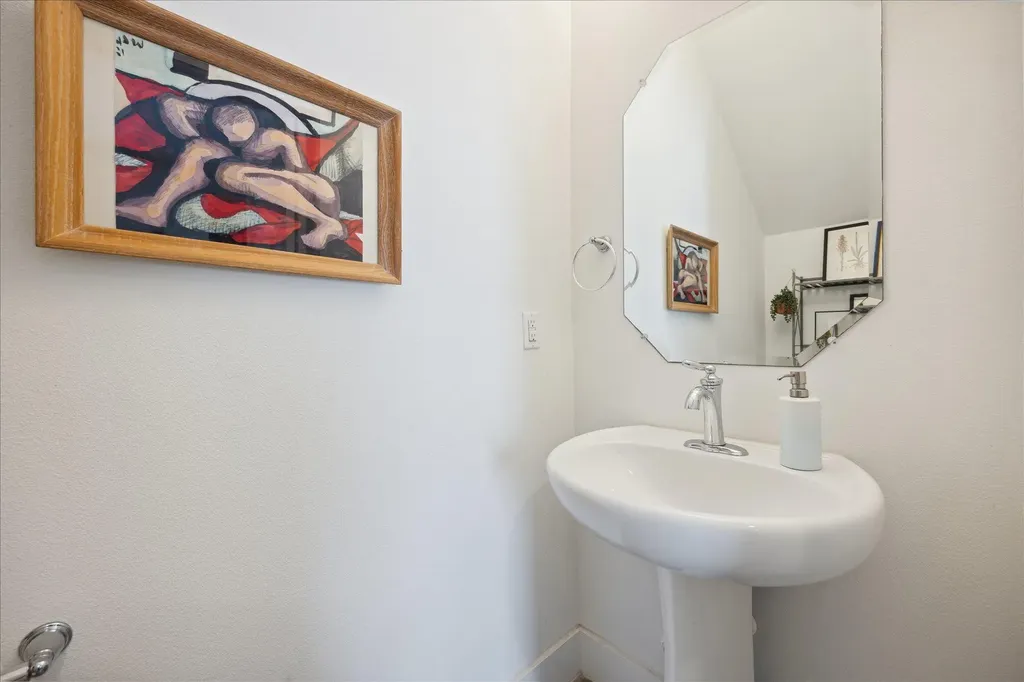 5006 Baker Street Austin TX 78721