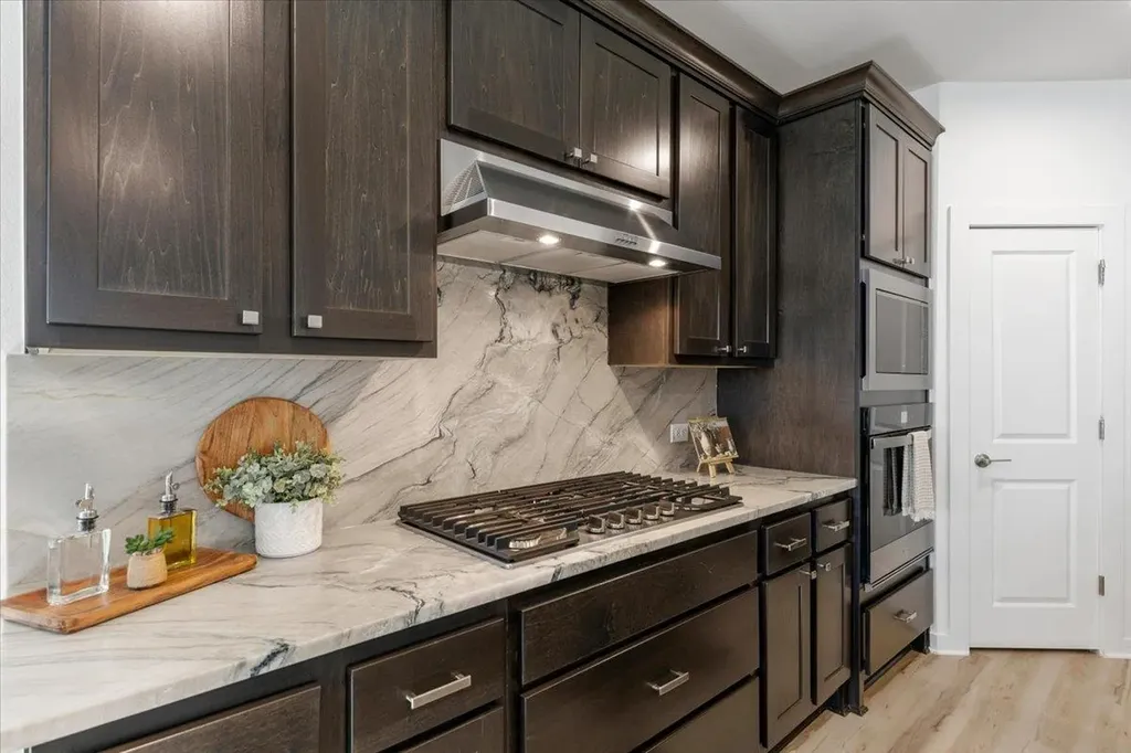 1904 Varese Path Leander TX 78641