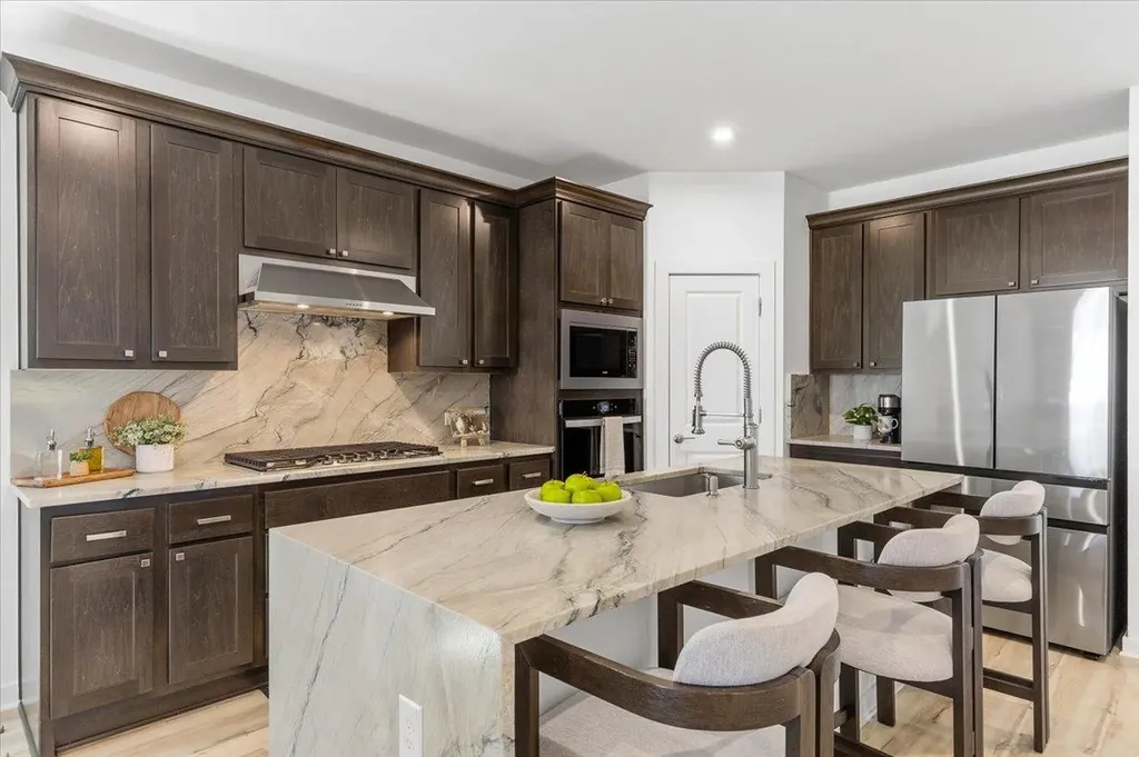 1904 Varese Path Leander TX 78641