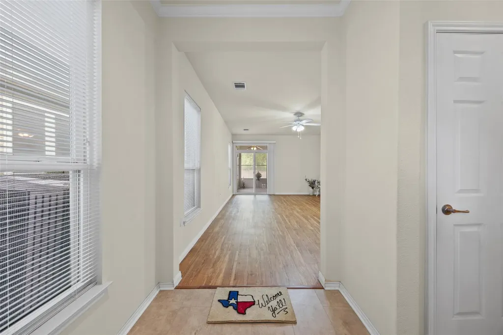 317 Essex Lane Georgetown TX 78633
