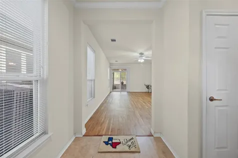 317 Essex Lane Georgetown TX 78633