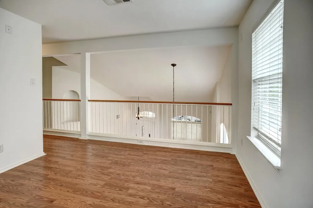 10712 Finsbury Drive Austin TX 78748