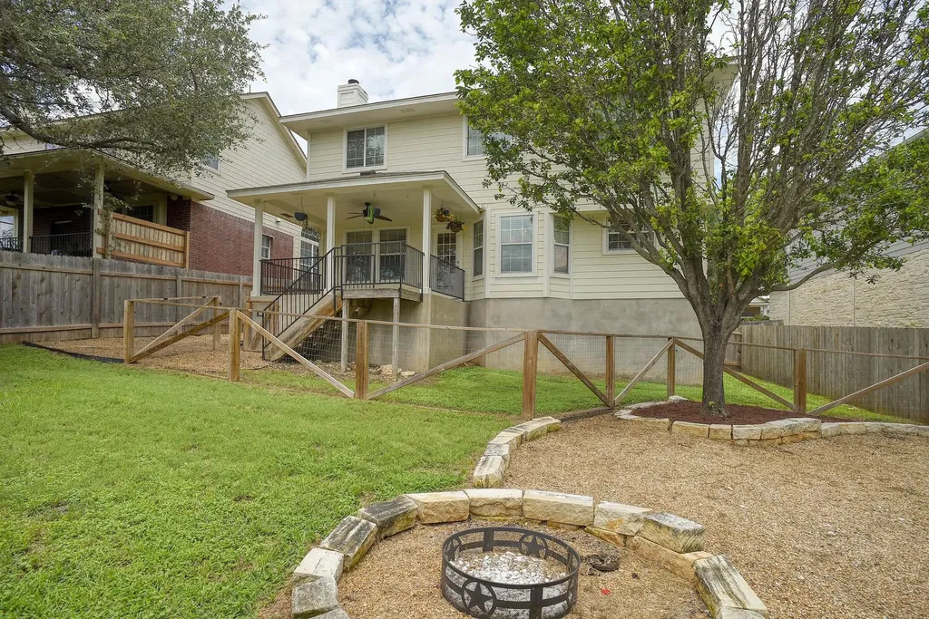 10712 Finsbury Drive Austin TX 78748