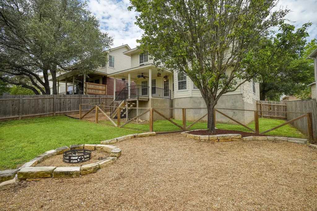 10712 Finsbury Drive Austin TX 78748