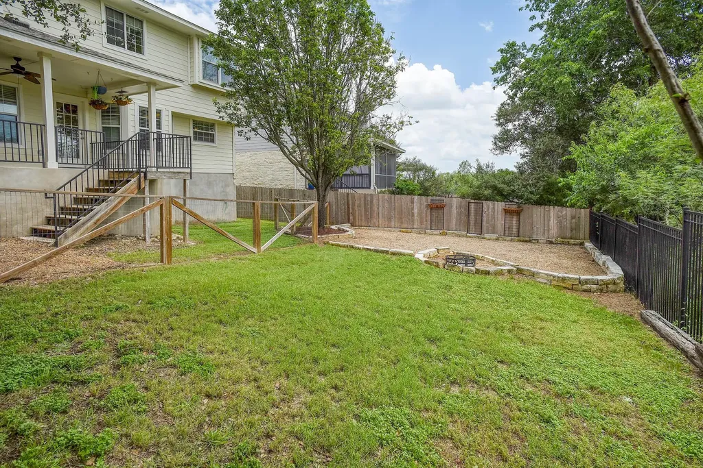 10712 Finsbury Drive Austin TX 78748
