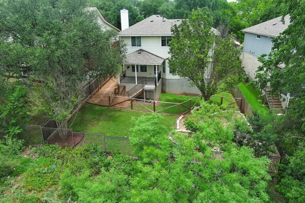 10712 Finsbury Drive Austin TX 78748
