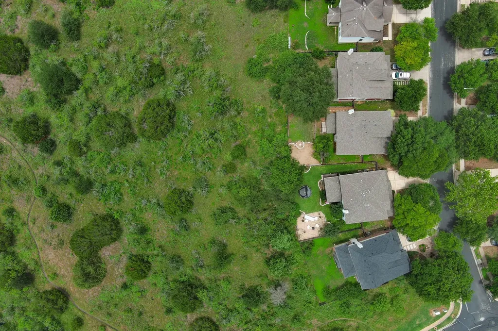 10712 Finsbury Drive Austin TX 78748
